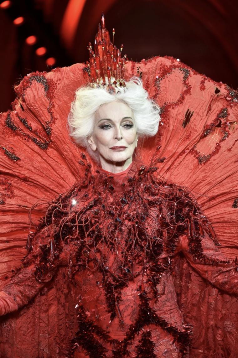 Carmen Dell'Orefice at the Guo Pei Show at 85